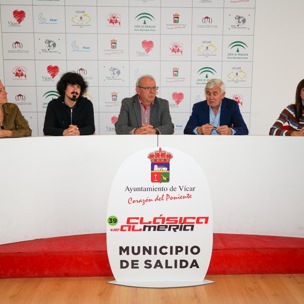 Vícar repetirá como salida de la Clásica de Almería 2026 Clasica1