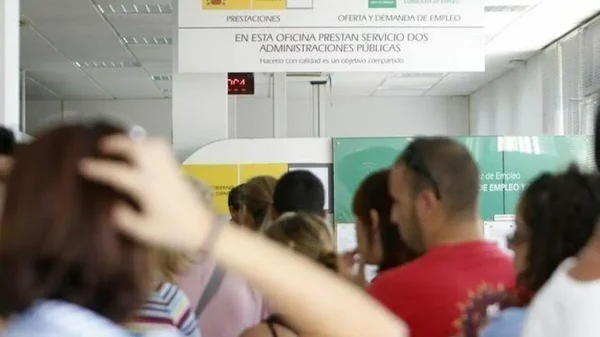 El paro baja en Almería en noviembre y la afiliación marca récord histórico con 340.000 trabajadores 2022060213575301054146