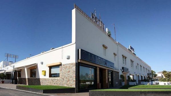 El restaurante La Venta del Pobre es el centro neuralgico de esta pedania de Nijar