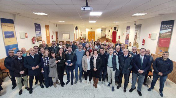 Fernández-Pacheco toca arrebato y reúne a alcaldes y concejales del PP de Almería para coordinar la acción municipal Reunion PP
