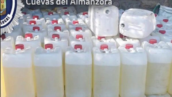 La Policía Local de Cuevas del Almanzora intercepta una lancha con 2.850 litros de gasolina vinculada al ‘petaqueo’ PL Almanzora gasolina