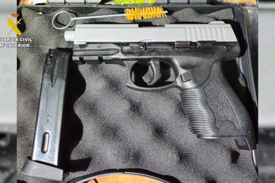 Dos detenidos en Almería por vender armas a toda Europa a través de internet Fabricacion armas. I