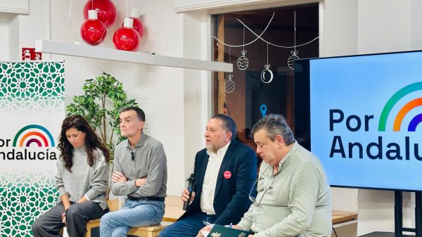 Por Andalucía rechaza la moción “islamófoba” de Níjar, impulsada por Vox y apoyada por el PP Presentacion de Por Andalucia en Almeria