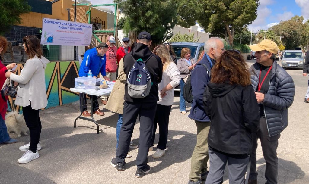 Recogida de firmas en San Jose 1024x611 1