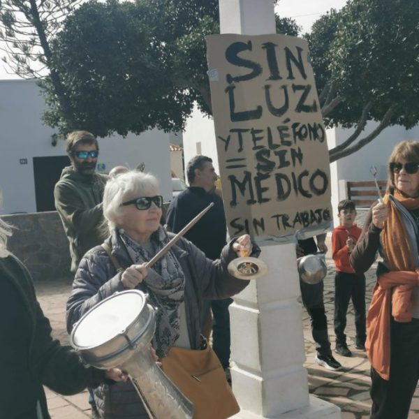 Endesa anuncia el refuerzo de más de 12 kilómetros de red eléctrica para acabar con los cortes en las localidades costeras de Níjar Rodalquilar 4